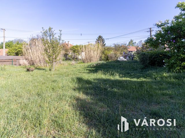 819 m2-es belterületi építési telek Gyömrőn!