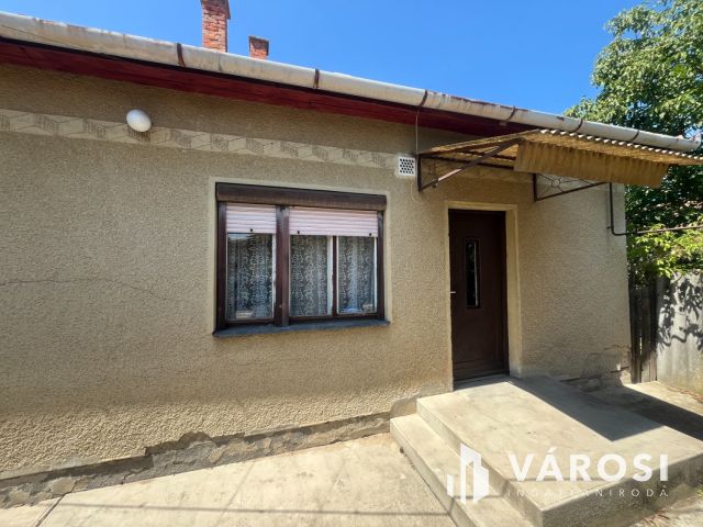 Debrecentől 30 Percre Konyár Központjában, Jó Ház Eladó