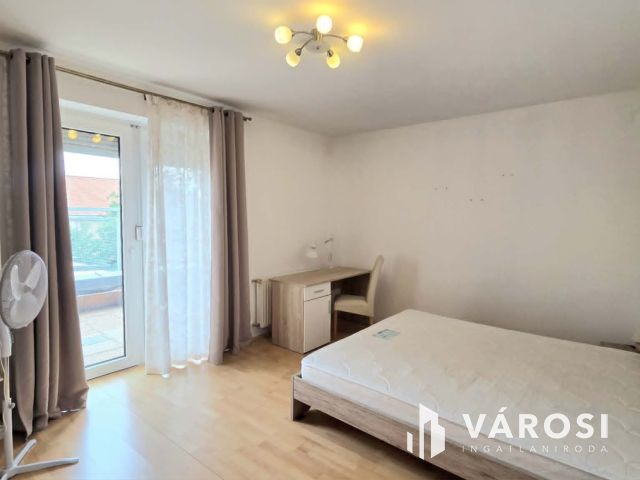 Belvárosi, toplistás helyen 3 szobás lakás-Debrecen